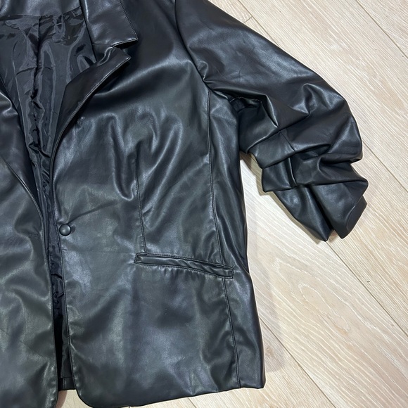 Ruched Sleeve Faux Leather Blazer - Picture 2 of 2